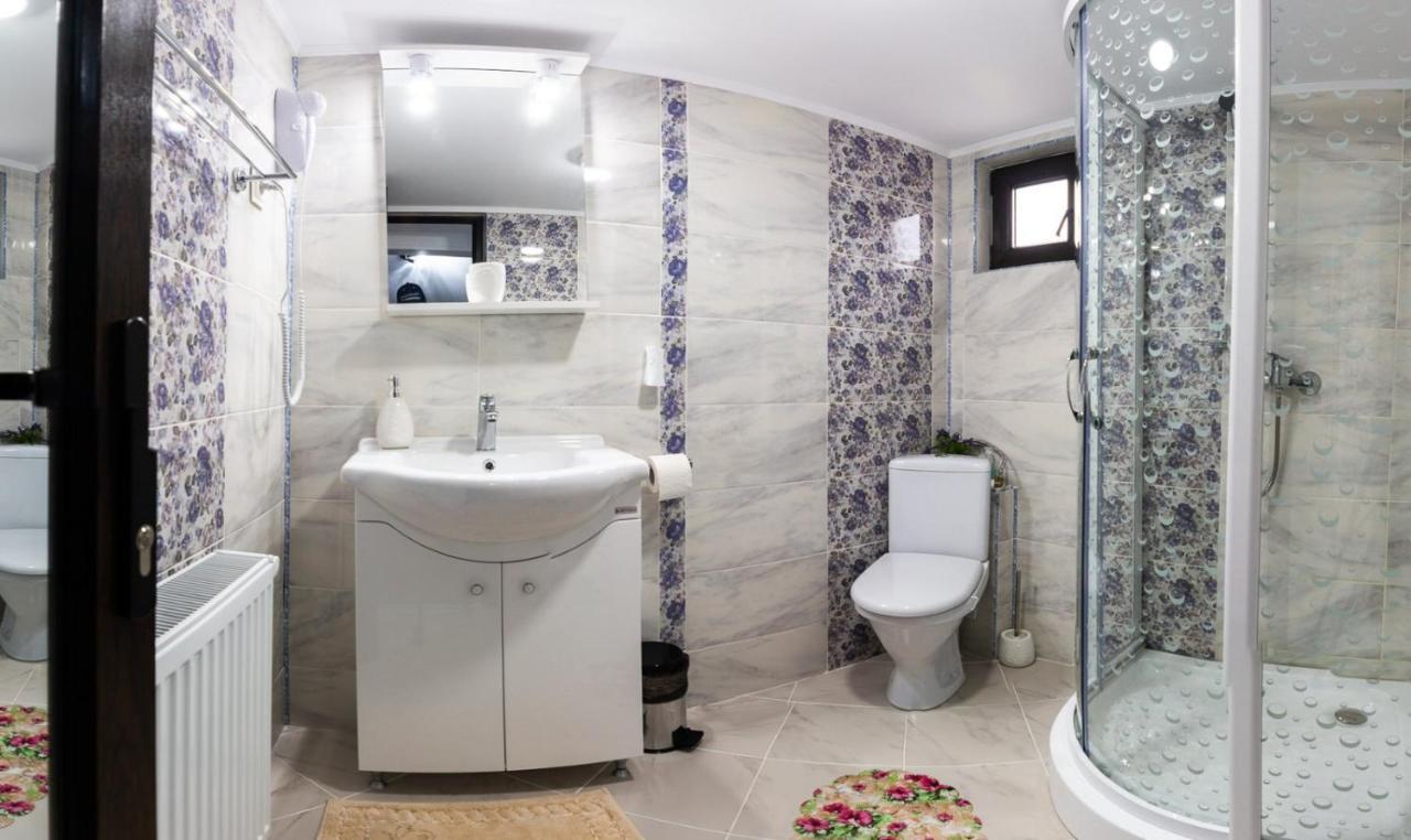 Hotel Casa Lazar à Buşteni Extérieur photo